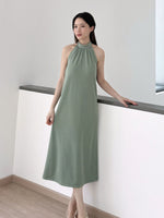 Muat gambar ke penampil Galeri, Kadaka D-0216 Long Halter Neck Party Dress
