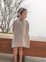 Muat gambar ke penampil Galeri, Kadaka KG-0106 Girls Mini Dress Linen Crinkle | Dress Anak Perempuan Tangan Puff
