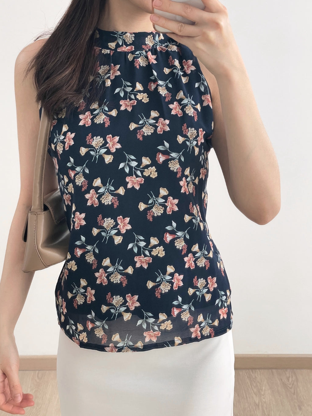 Kadaka T-0445 Top Halter Neck Floral Pattern