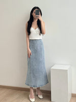 Muat gambar ke penampil Galeri, Kadaka B-0205 Jeans Maxi Skirt | Rok Panjang Jeans Wanita
