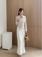 Load image into Gallery viewer, Kadaka B-0217 Maxi Skirt Knit Emboss Stretch | Rok Wanita Panjang Knit
