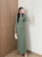 Load image into Gallery viewer, Kadaka B-0217 Maxi Skirt Knit Emboss Stretch | Rok Wanita Panjang Knit
