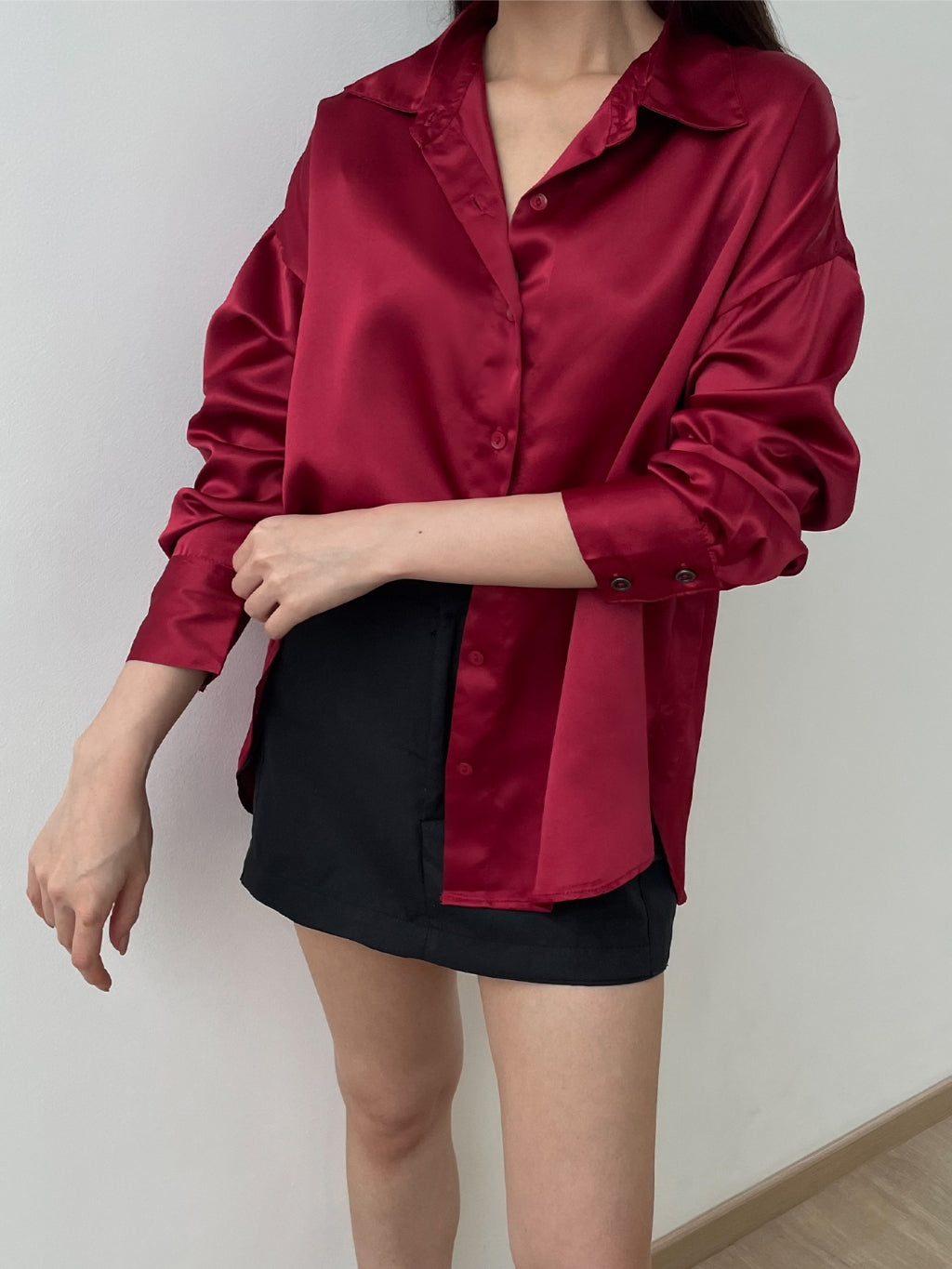 Kadaka T-0428 Kemeja Oversized Satin Wanita