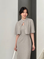 Muat gambar ke penampil Galeri, Kadaka O-0212 Tweed Cape Crop Outer | Luaran Outer Wanita
