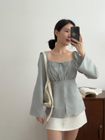Muat gambar ke penampil Galeri, Kadaka T-0557 Long Sleeve Square Neck Scrunch Top | Atasan Wanita Off Shoulder
