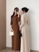 Load image into Gallery viewer, Kadaka D-0258 Long Sleeves Maxi Dress Waist Scrunch | Dress Panjang Wanita Lengan Panjang
