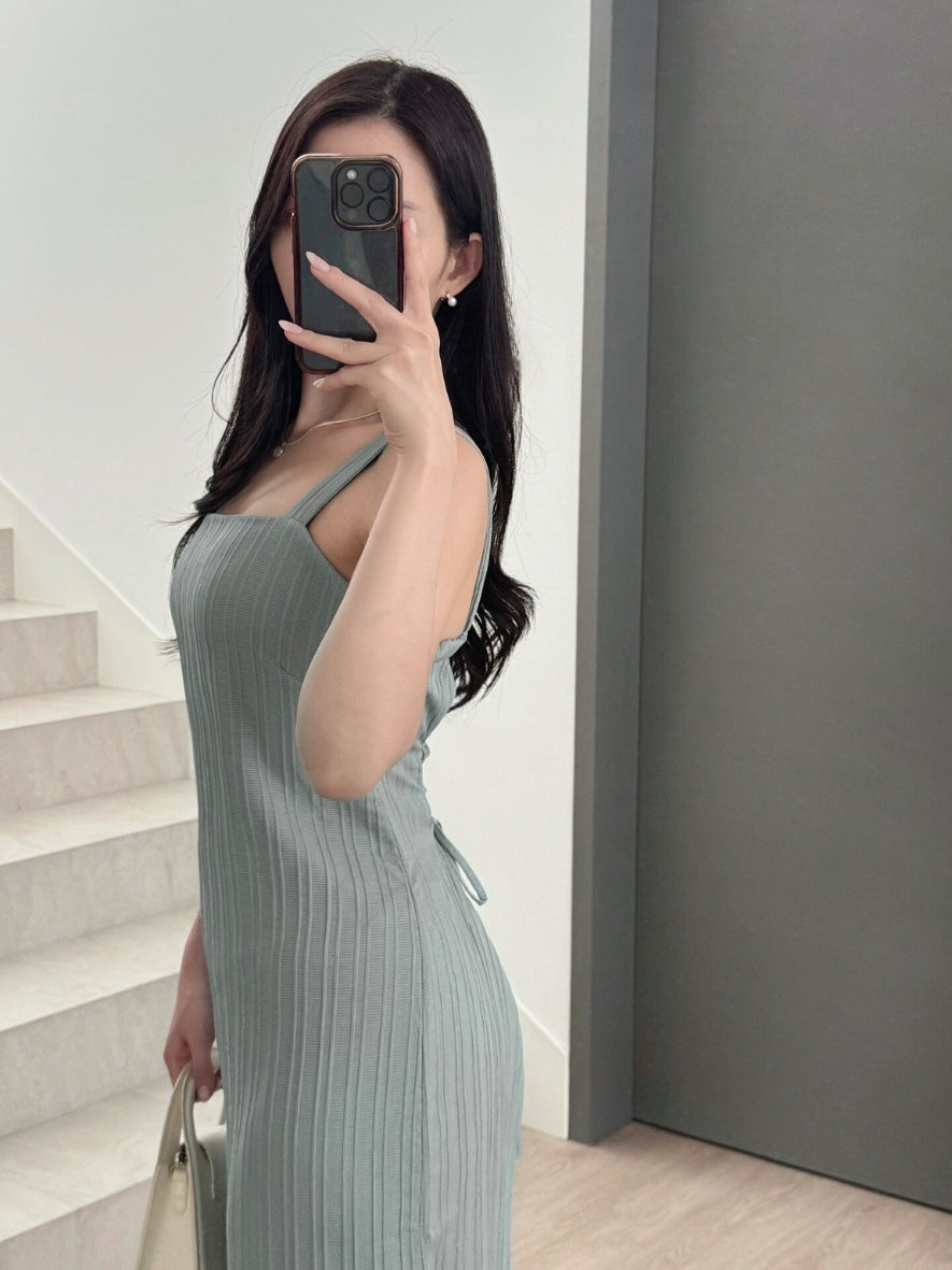 Kadaka D-0265 Pleated Maxi Dress with Adjustable Waist | Dress Panjang Pleats Wanita