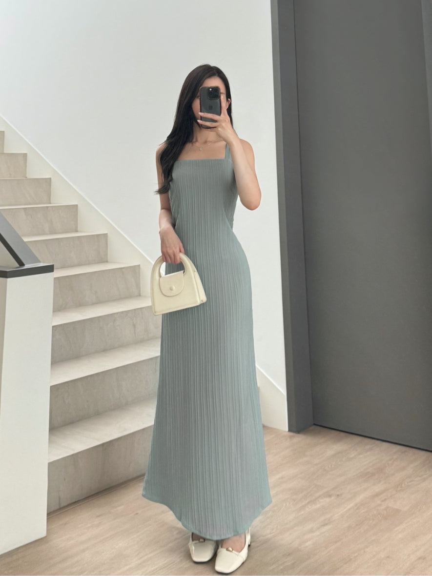 Kadaka D-0265 Pleated Maxi Dress with Adjustable Waist | Dress Panjang Pleats Wanita