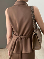 Load image into Gallery viewer, Kadaka T-0561 Sleeveless Shirt Top | Atasan Wanita Kerah Tanpa Lengan
