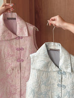 Load image into Gallery viewer, Kadaka T-0565 CNY Imlek Jacquard Sleveeless Top with Cheongsam Buttons | Atasan Tanpa Lengan Wanita
