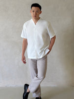 Muat gambar ke penampil Galeri, Kadaka MT-0230 Short Sleeve Rounded Vneck Shirt | Atasan Pria Lengan Pendek
