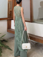 Load image into Gallery viewer, Kadaka O-0215 CNY Imlek Cheongsam Lace Sleeveless Long Outer with Side Slit | Luaran Outer Brukat Tanpa Lengan Wanita
