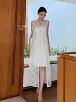 Load image into Gallery viewer, Kadaka O-0215 CNY Imlek Cheongsam Lace Sleeveless Long Outer with Side Slit | Luaran Outer Brukat Tanpa Lengan Wanita
