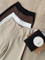 Load image into Gallery viewer, Kadaka B-0231 Highwaisted Culotte Stripes | Celana Kulot Wanita Stripes
