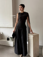 Load image into Gallery viewer, Kadaka B-0209 Super Wide Leg Double Pleated Culottes | Celana Kulot Wanita

