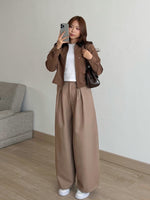 Load image into Gallery viewer, Kadaka Manhattan Pants | Pleated Barrel Pants | Celana Barrel Wanita | Brooklyn Collection B-0234
