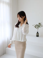 Muat gambar ke penampil Galeri, Kadaka T-0340 Blouse Long Sleeves Flowy
