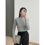 Muat gambar ke penampil Galeri, Kadaka T-0376 Top Mock Neck Long Sleeve Basic Stretch
