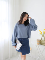 Muat gambar ke penampil Galeri, Kadaka T-0394 Sweater Crop Premium Cotton Emboss
